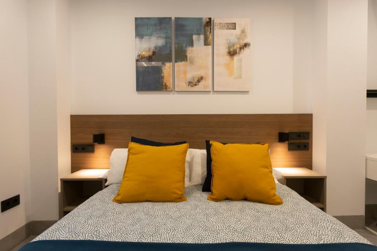 Apartamentos Bajeles Sevilla Urban エクステリア 写真