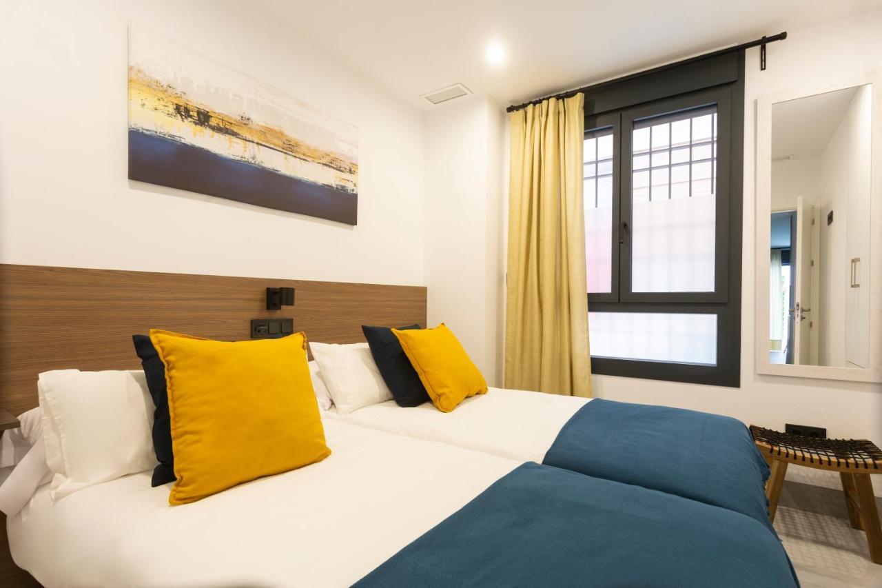 Apartamentos Bajeles Sevilla Urban エクステリア 写真