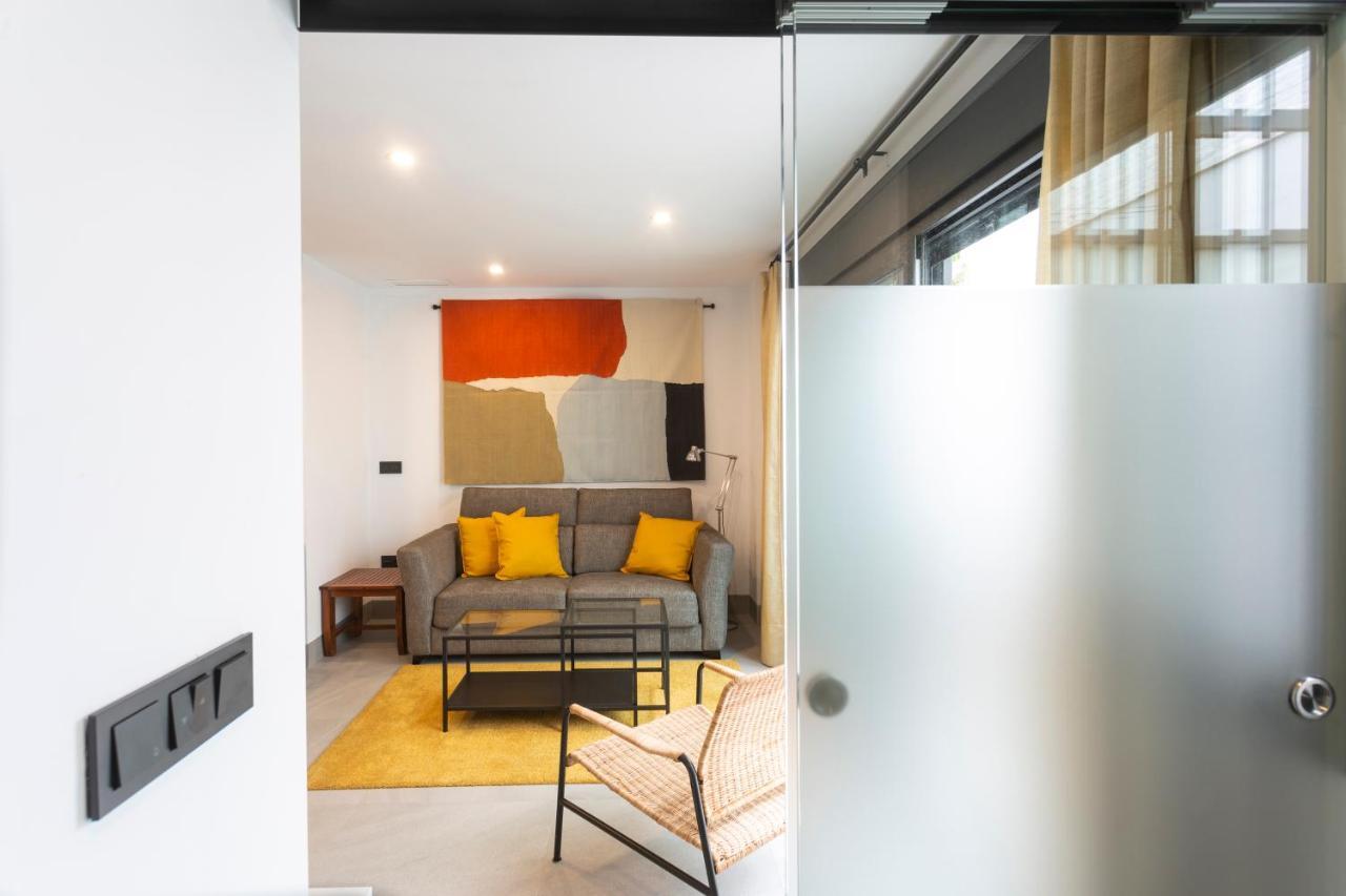 Apartamentos Bajeles Sevilla Urban エクステリア 写真