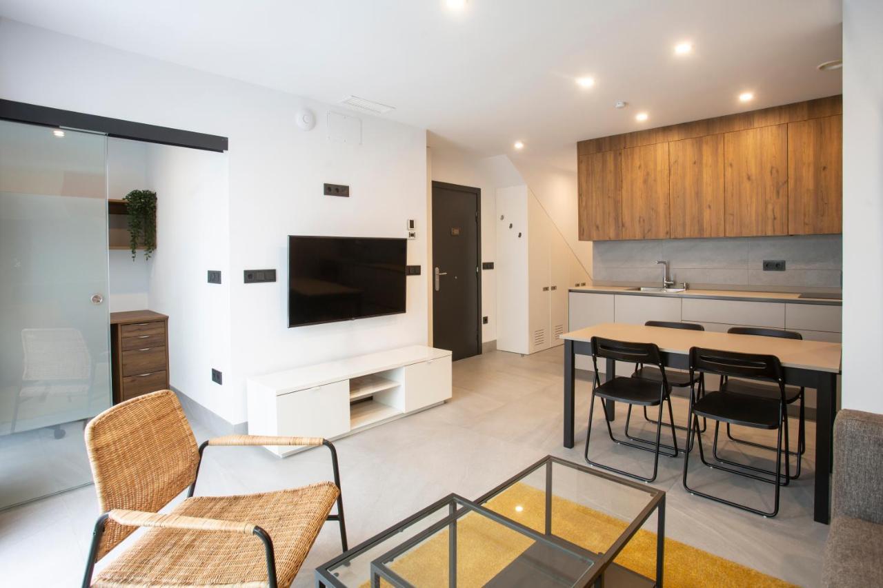 Apartamentos Bajeles Sevilla Urban エクステリア 写真