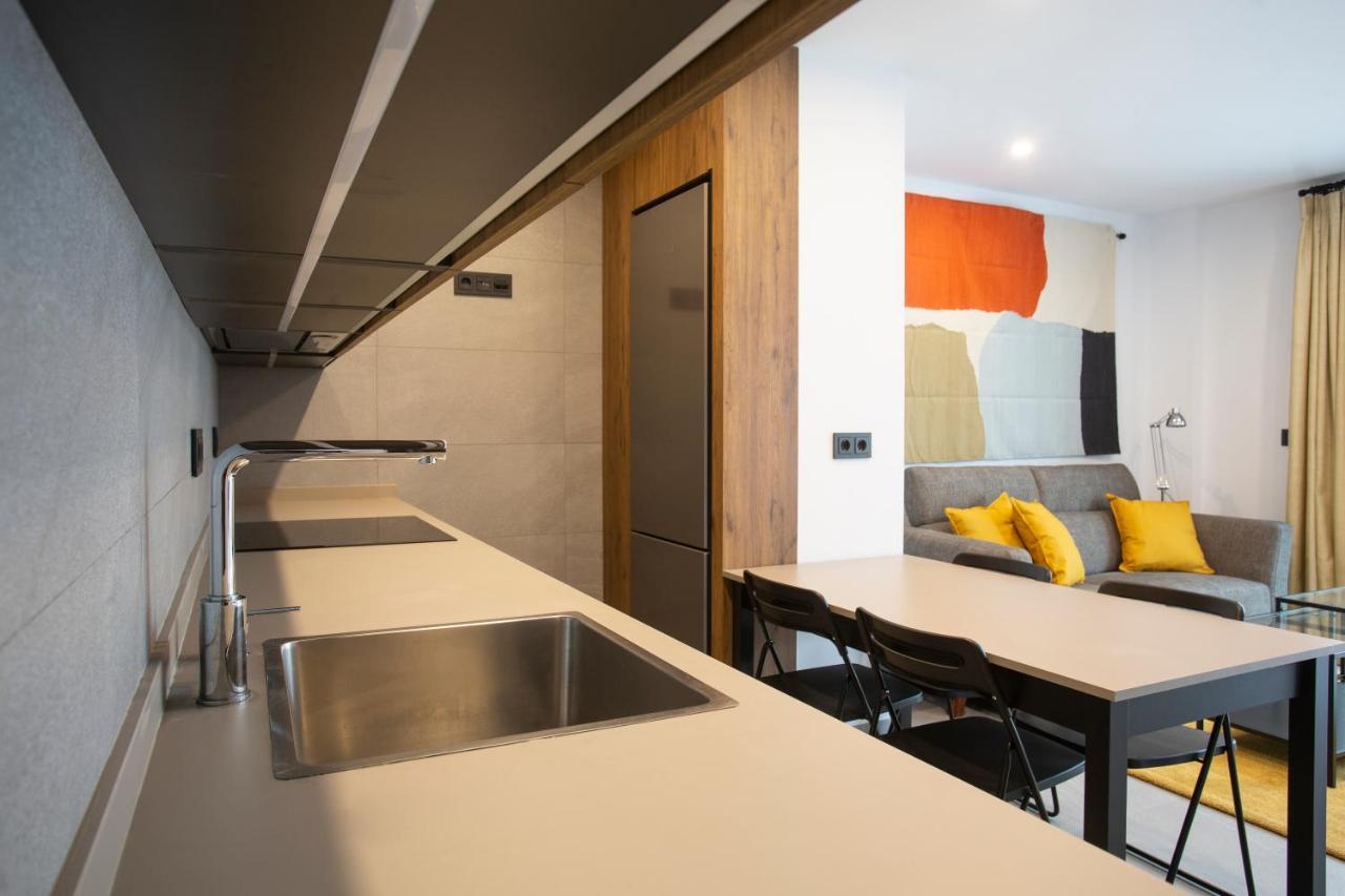 Apartamentos Bajeles Sevilla Urban エクステリア 写真