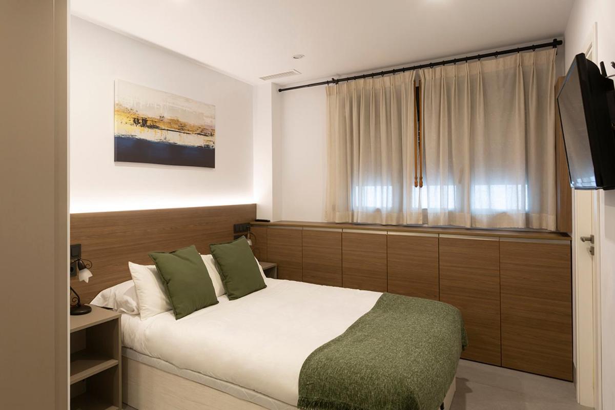 Apartamentos Bajeles Sevilla Urban エクステリア 写真